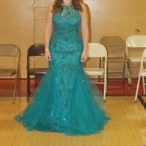 Prom dress. Worm once. Very great condition